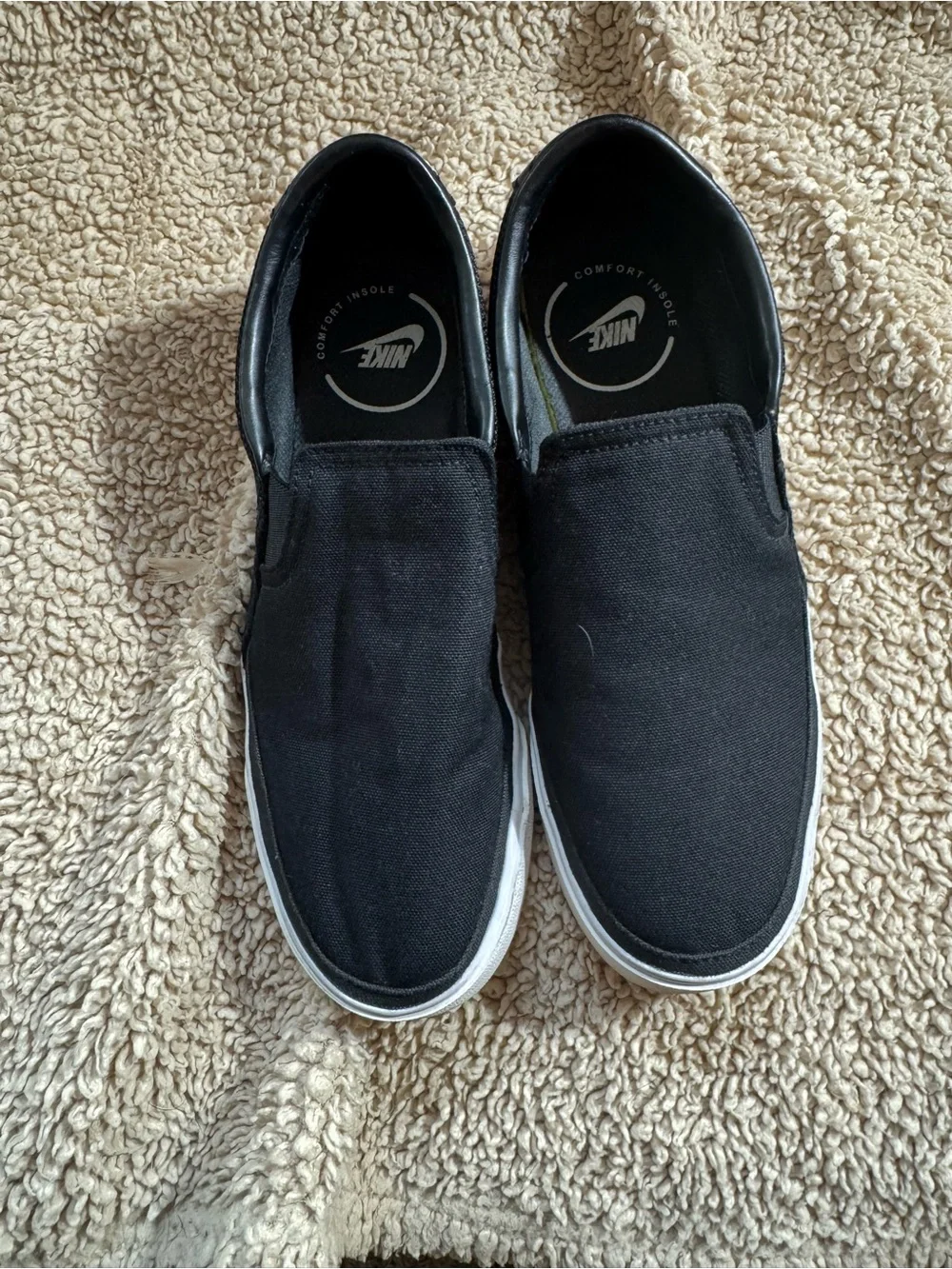 Nike Women’s Slip-On Loafer - Black/White